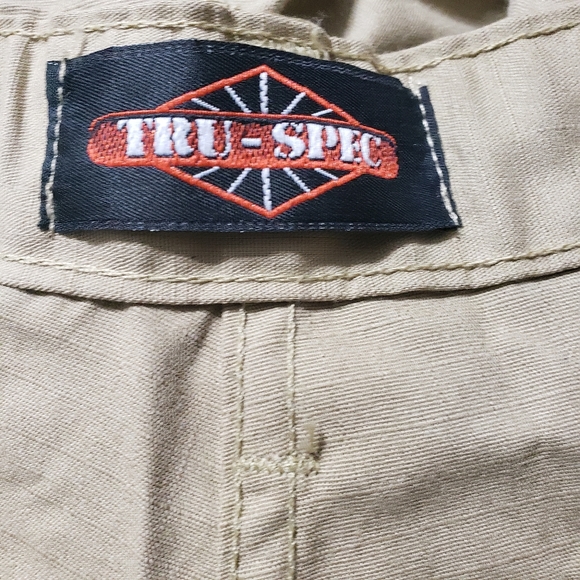 Tru-Spec Men's Sz Large NWT Tan Cargo Shorts - Picture 9 of 14